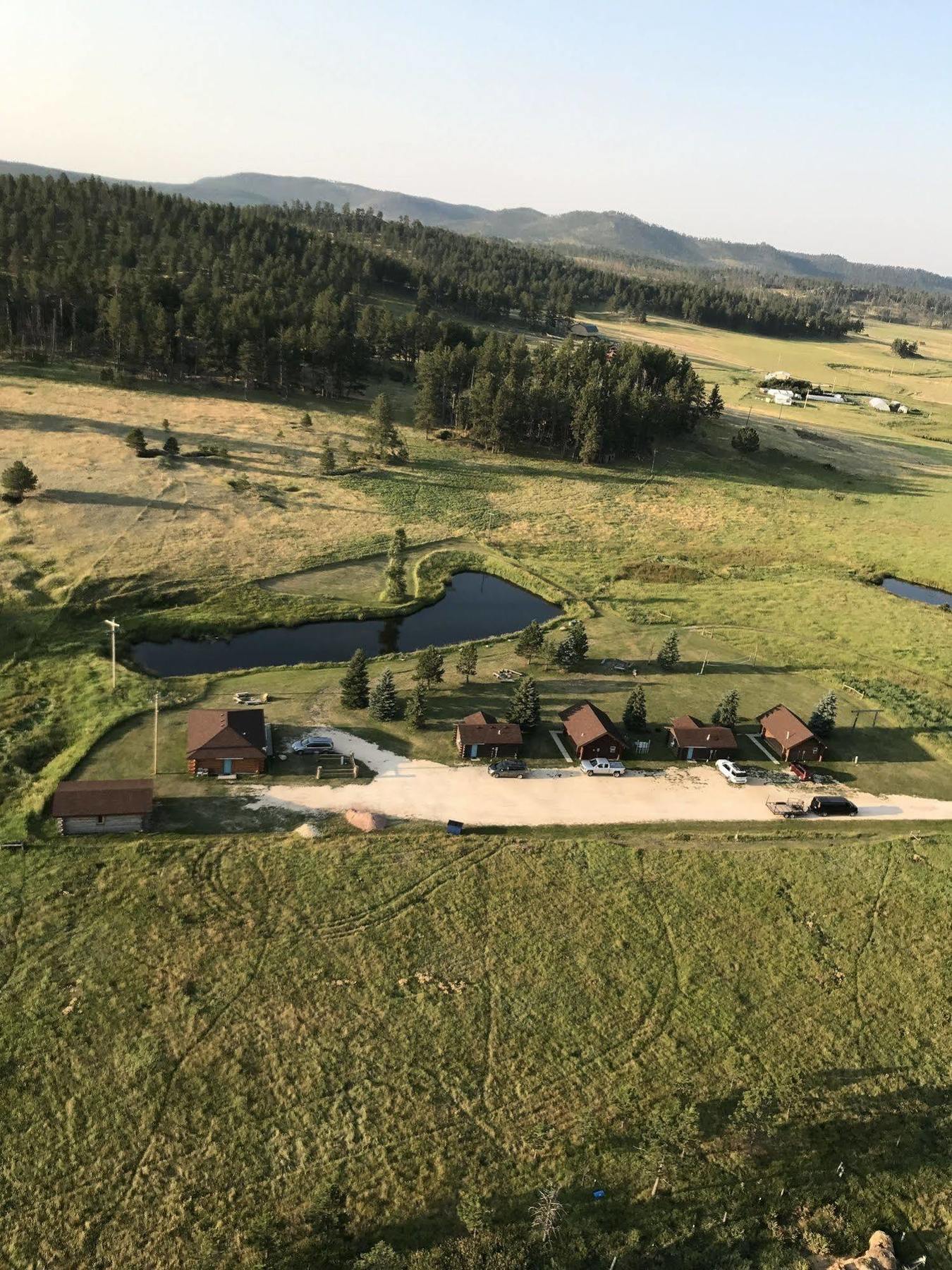 Gold Camp Cabins Custer Eksteriør bilde